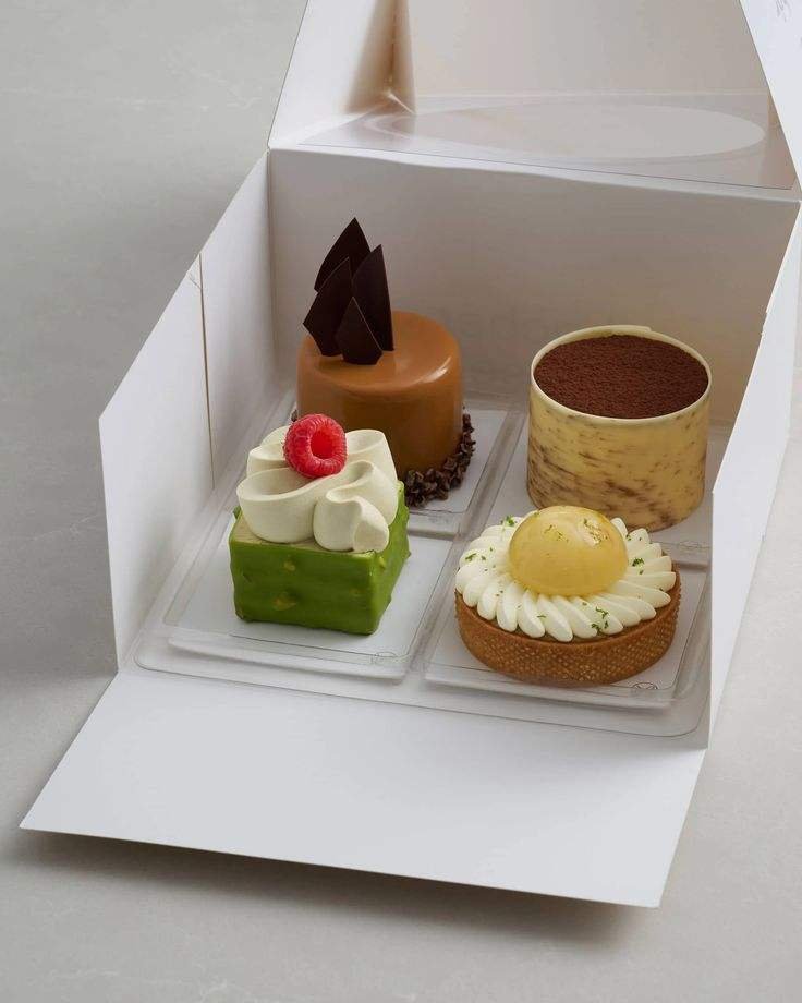 Cake and Panettone Box